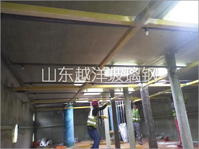 FRP生物箱內部施工